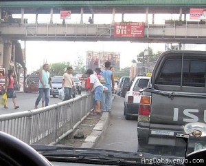 Jaywalkers in Davao.