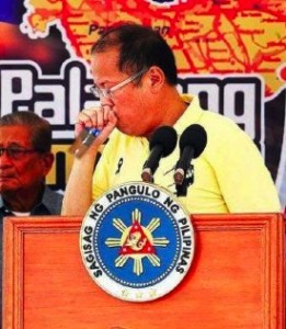 noynoy_aquino_coughing