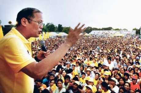 noynoy_aquino_on_campaign_trail