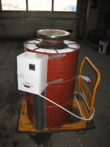 Waste Plastic to Diesel Reactor (Image from http://www.energeticforum.com/renewable-energy/7040-how-turn-plastic-waste-into-diesel-fuel-cheaply.html)