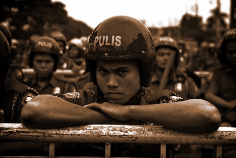 riot_police_philippines