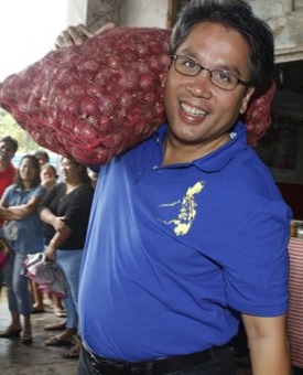 Sec. Mar Roxas in more bountiful times