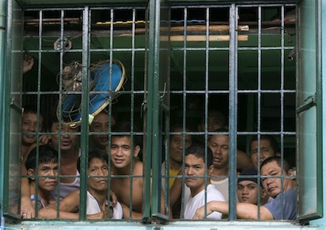 The plight of the average prison inmate in the Philippines. [Photo courtesy Manny Prieto.]