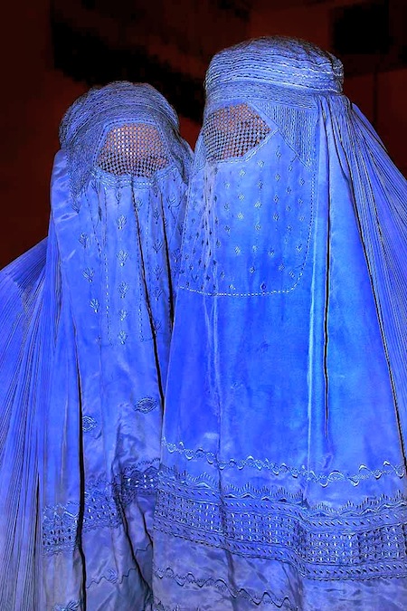 woman.burqa.1