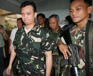 'Senator' Antonio Trillanes IV in his element using military resources to commit treason against the Philippine government