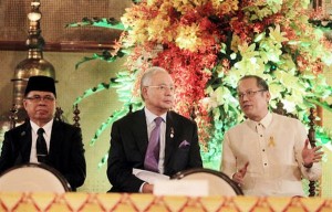 President BS Aquino, Malaysian Prime Minister Najib Razak, and Moro Islamic Liberation Front chairman Murad Ebrahim in happier times