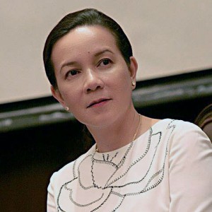 Grace Poe: Will she deliver on her over-promises? (Photo source: GMA News)