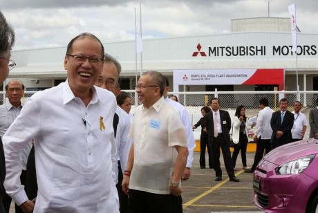 pnoy-noynoy-aquino-mitsubishi-motors-inauguration-GMA-robert-vinas