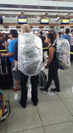 Travellers going through the Ninoy Aquino International Airport have to take extreme measures. (Source: @ilda_talk on Twitter)